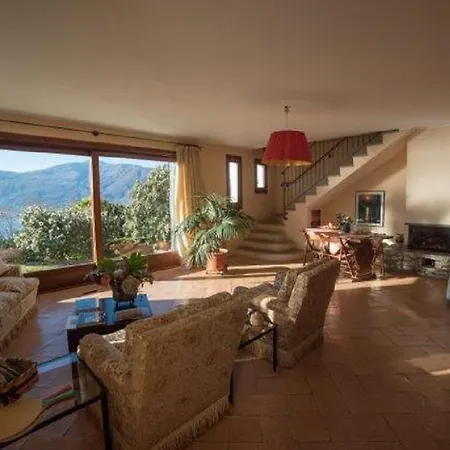 Romantic Nido Villa *